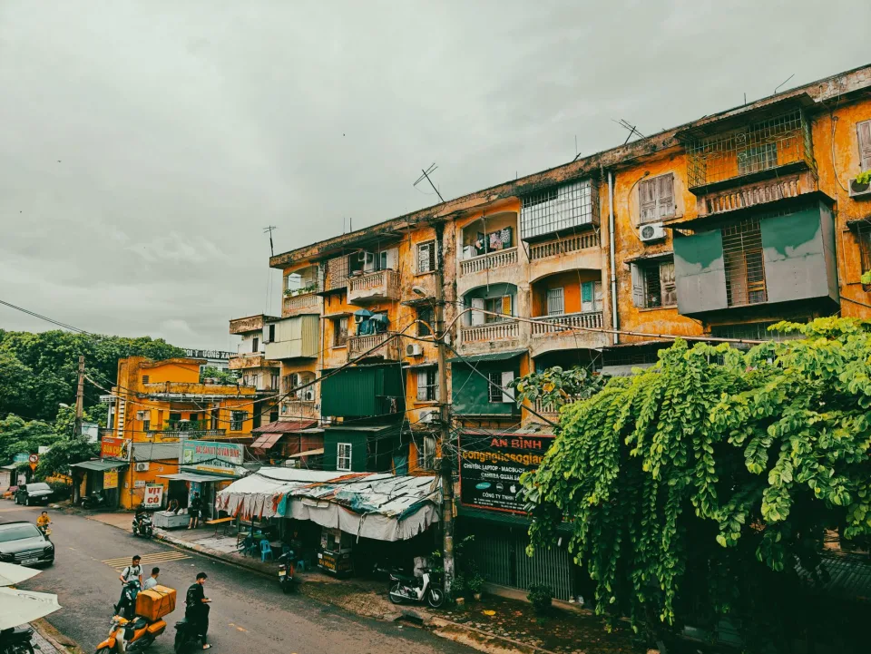 Khách xem căn hộ chung cư
